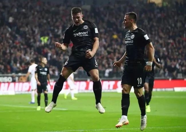 莱比锡红牛攻防两端失衡负于门兴  莱比锡红牛攻防两端失衡负于门兴