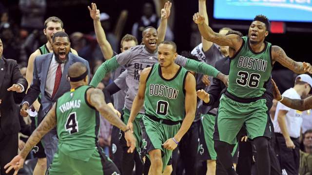 加兰关键球骑士绝杀尼克斯冲击东部前三  加兰关键球骑士绝杀尼克斯冲击东部前三